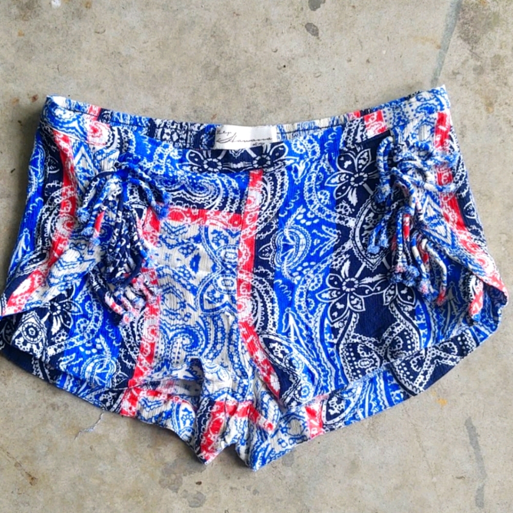 Fringe detail shorts